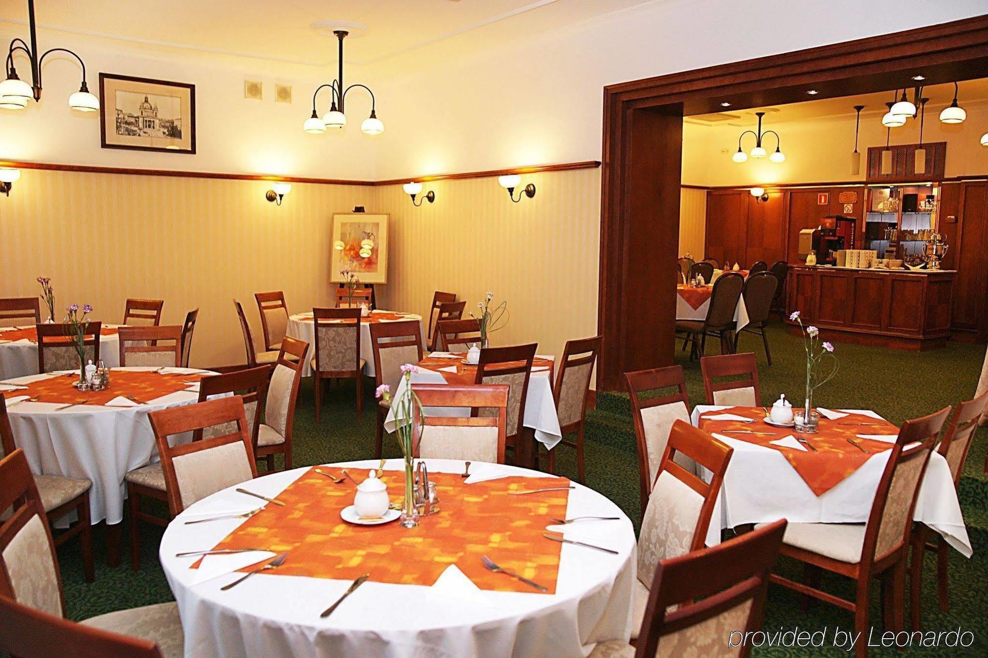 Hotel Hetman Warsaw Restaurant photo